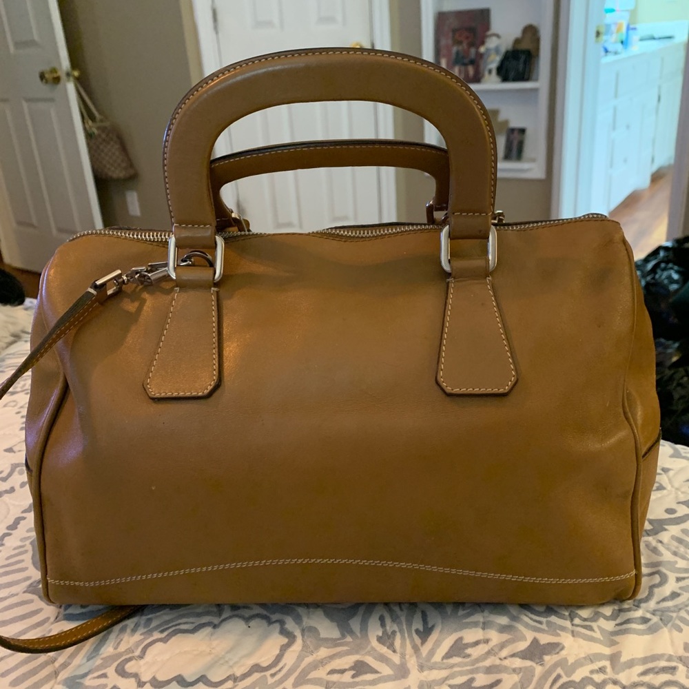 Prada Two Way Leather Shoulder Bag with Detachable Strap and Lock & Keys - Picture 2 of 16